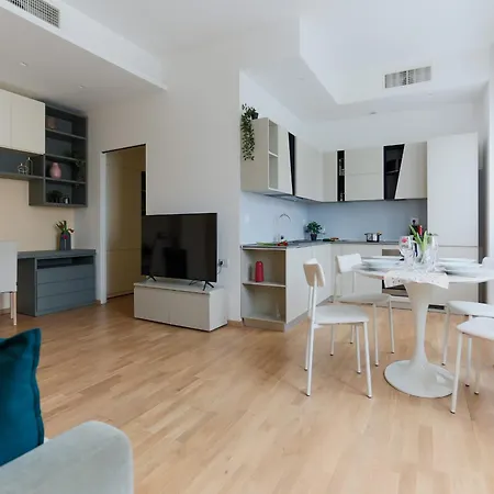The Best Rent - Bright One-bedroom In Corso Vittorio Emanuele Ii Apartment Milan