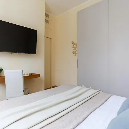 The Best Rent - Bright One-bedroom In Corso Vittorio Emanuele Ii Apartment