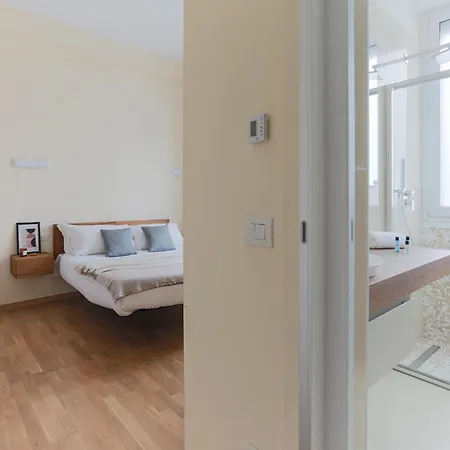 Apartment The Best Rent - Bright One-bedroom In Corso Vittorio Emanuele Ii *